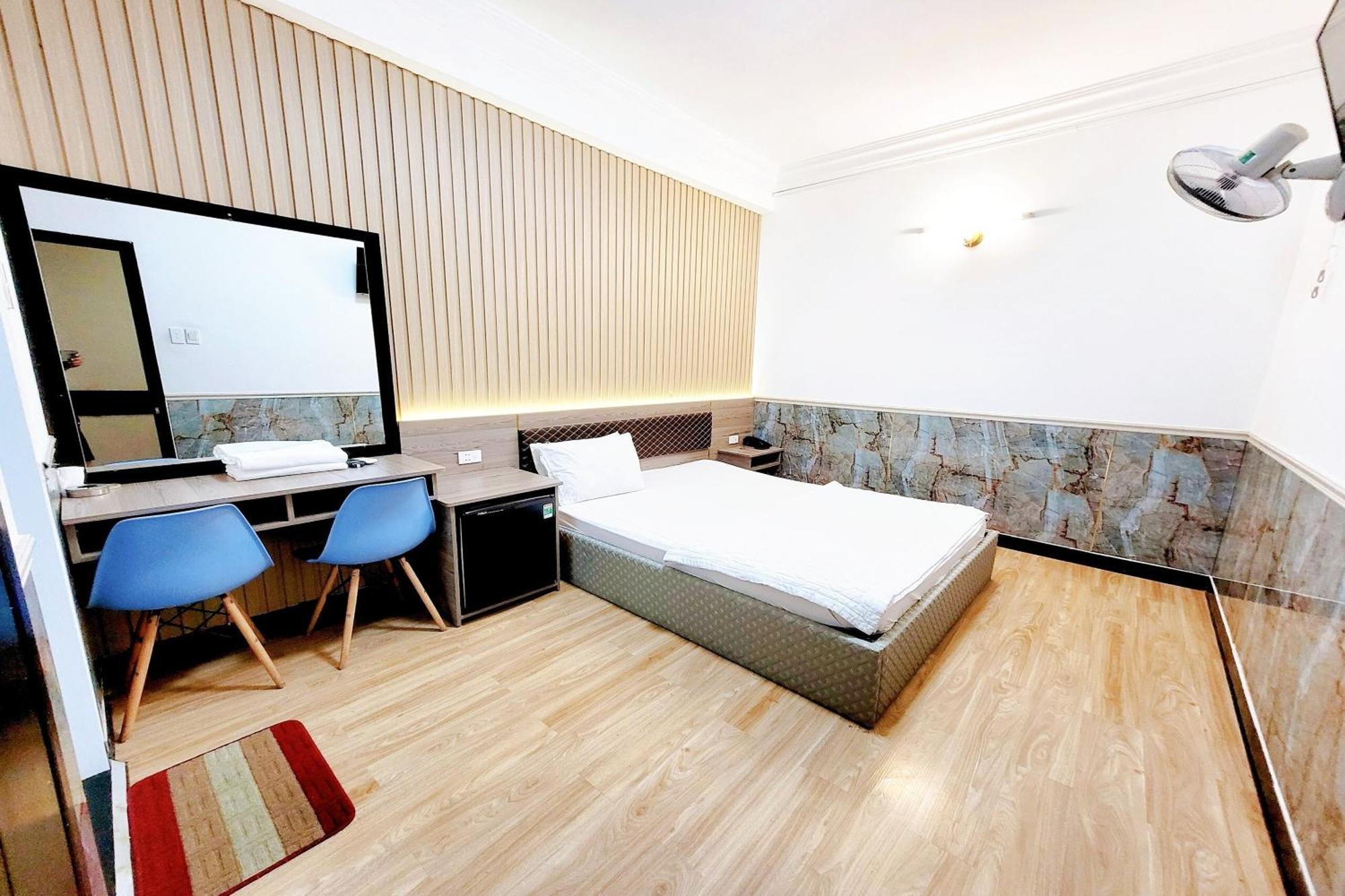 Hoang Nam Hotel Ho Chi Minh City Exterior photo